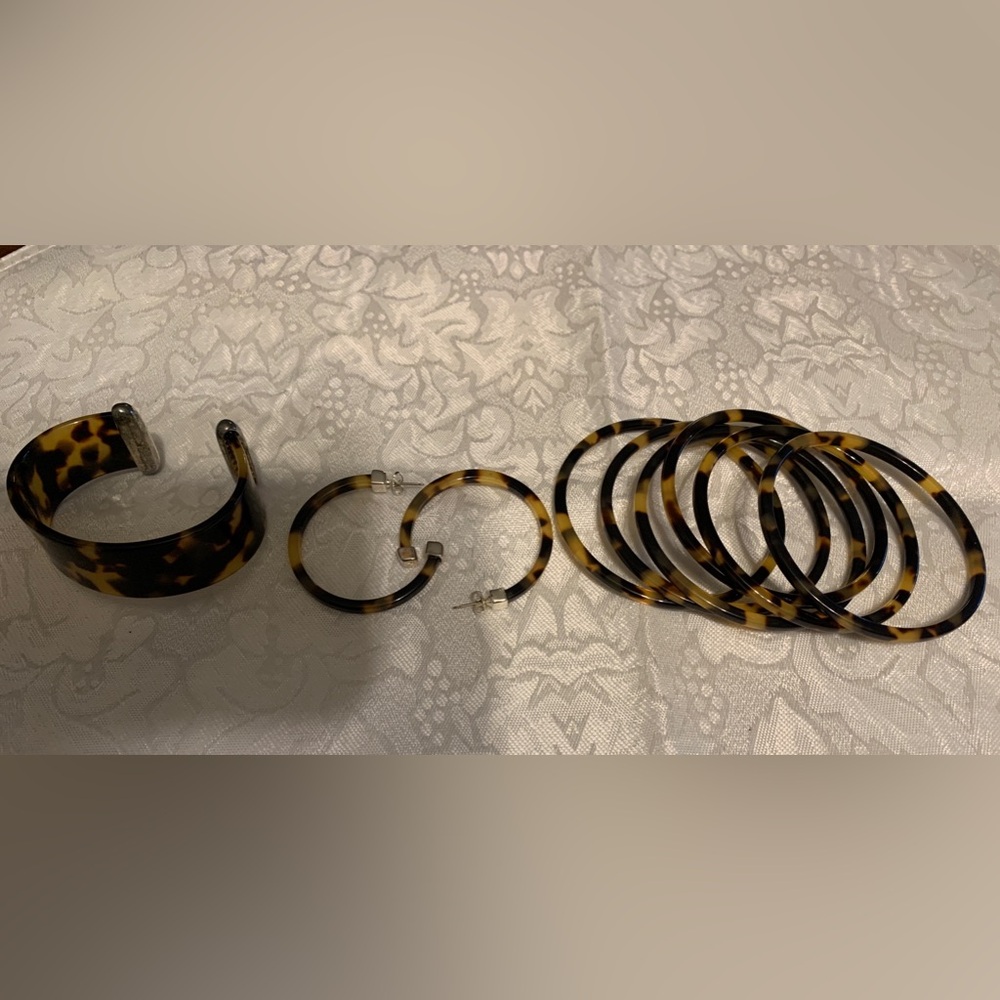 Tortoise Shell Plastic Set Earring/ Cuff/Bangle - image 1